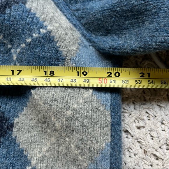 J. Crew 100% Lambs Wool Blue and Gray Argyle Plaid Quarter Zip Sweater Women’s M - Picture 11 of 11